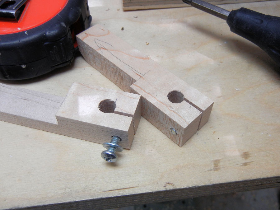 How To Make Band Saw Blade Guides IBUILDIT.CA