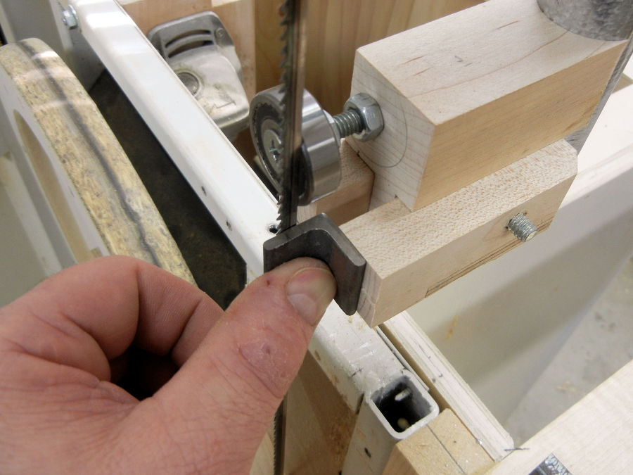 How To Make Band Saw Blade Guides IBUILDIT.CA